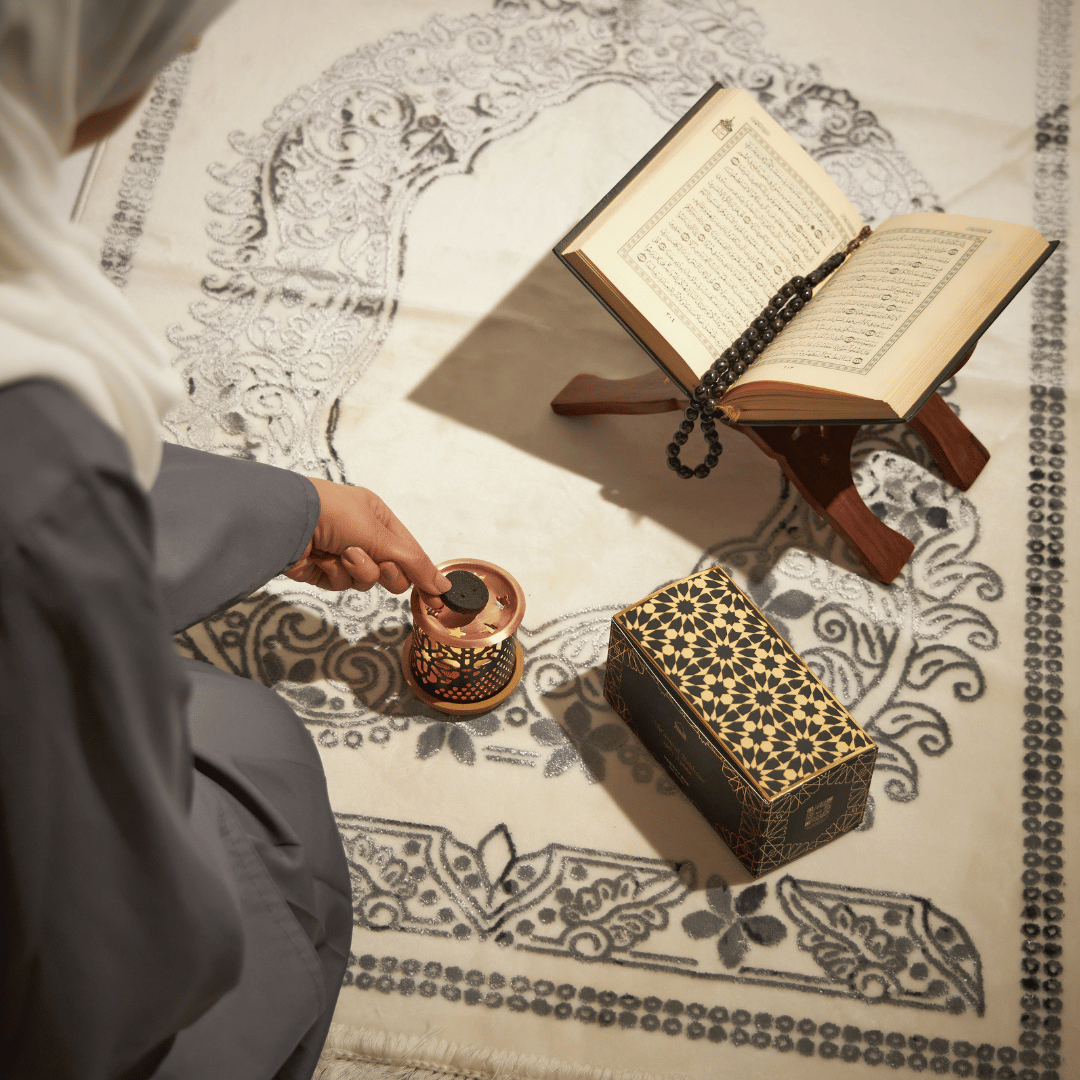 Ma'amoul Bakhoor + Smokeless Burner I Premium Incense