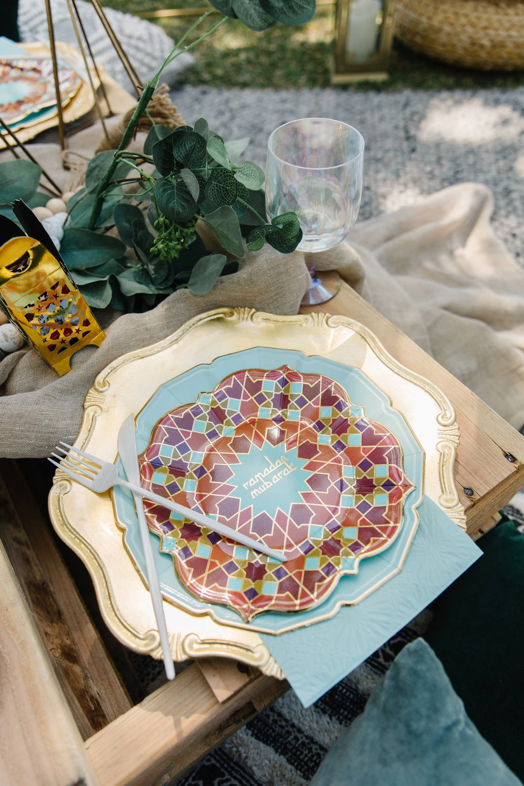 8 Geometric Ramadan Lunch Plates