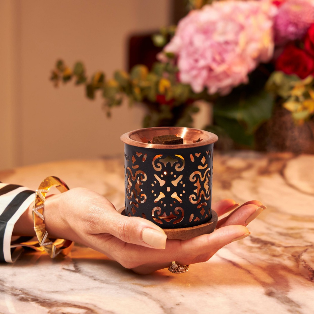 Ramadan & Eid White Oud Gift Set | Attar, Bakhoor + Burner
